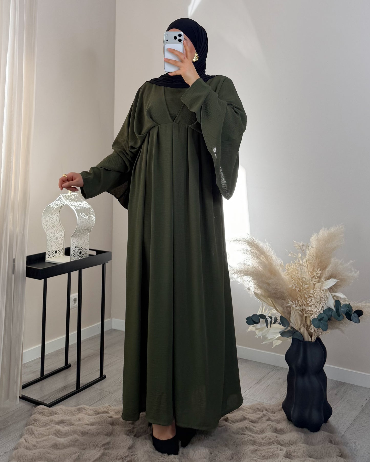 Noor Abaya