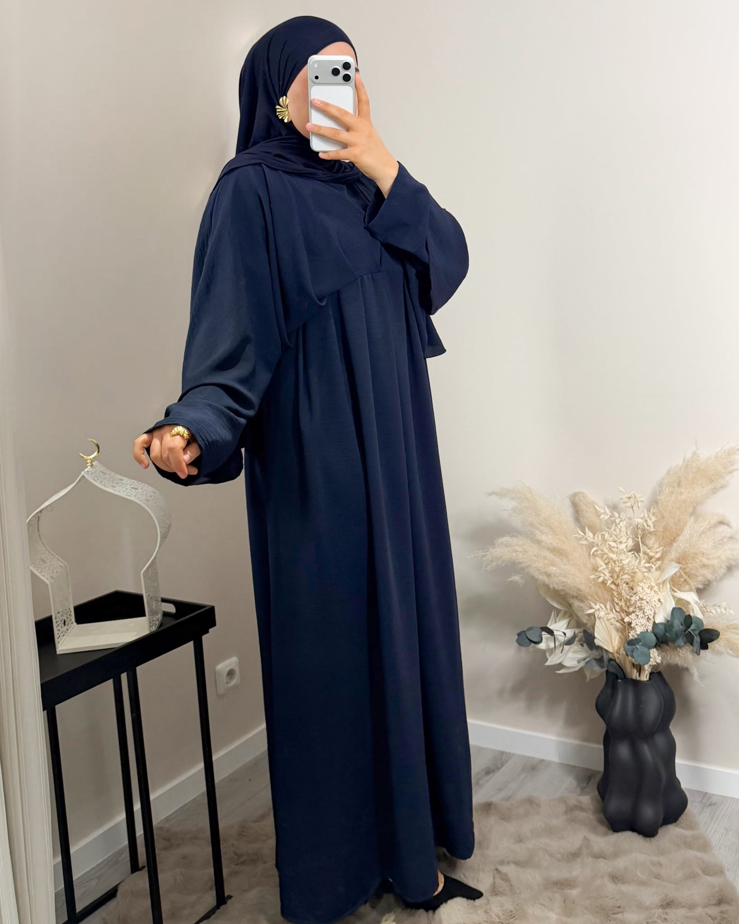 Noor Abaya