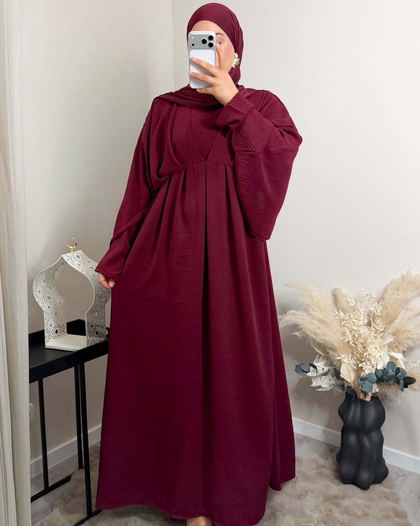Noor Abaya