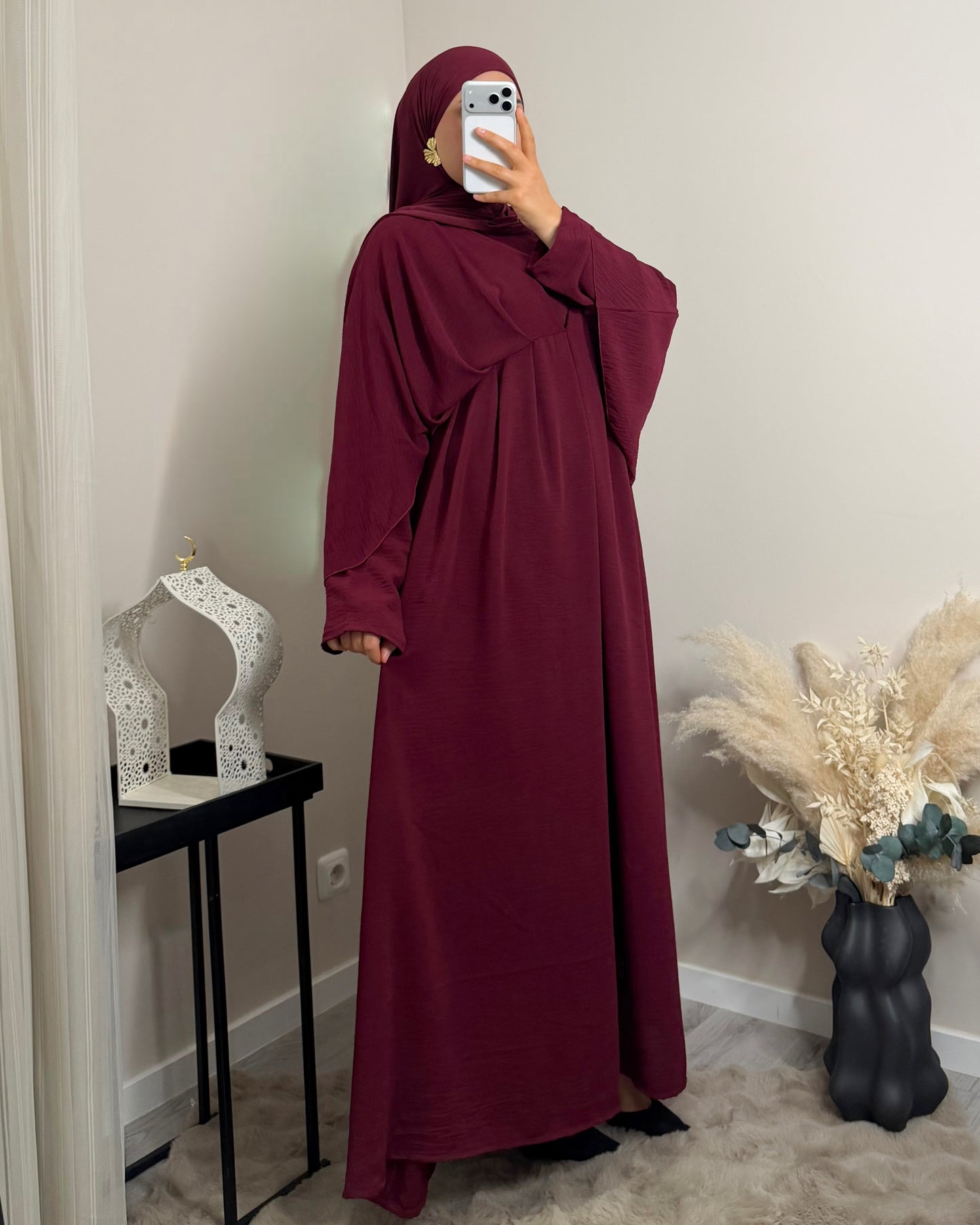 Noor Abaya
