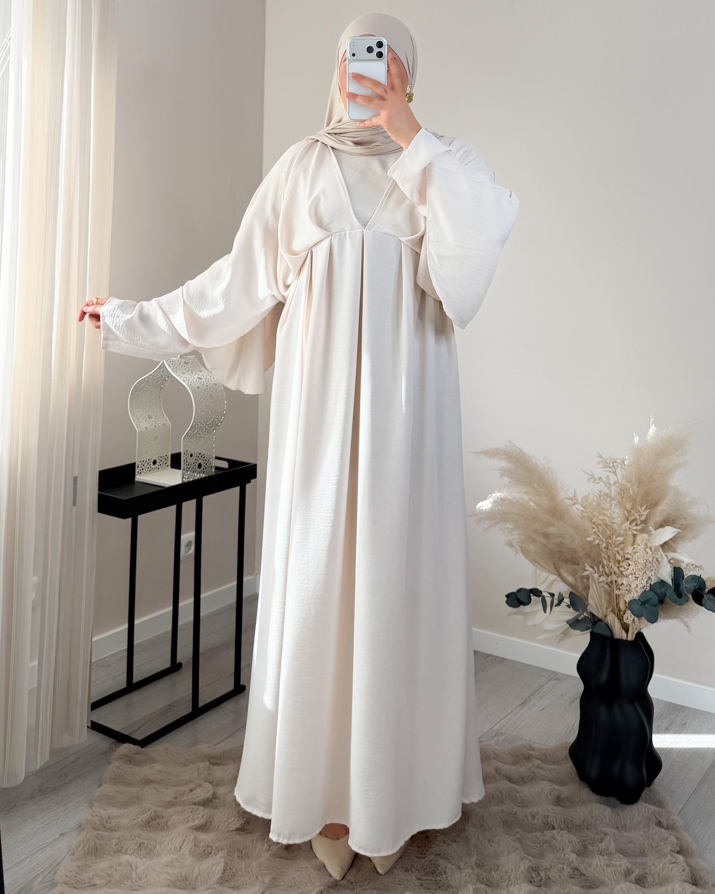 Noor Abaya