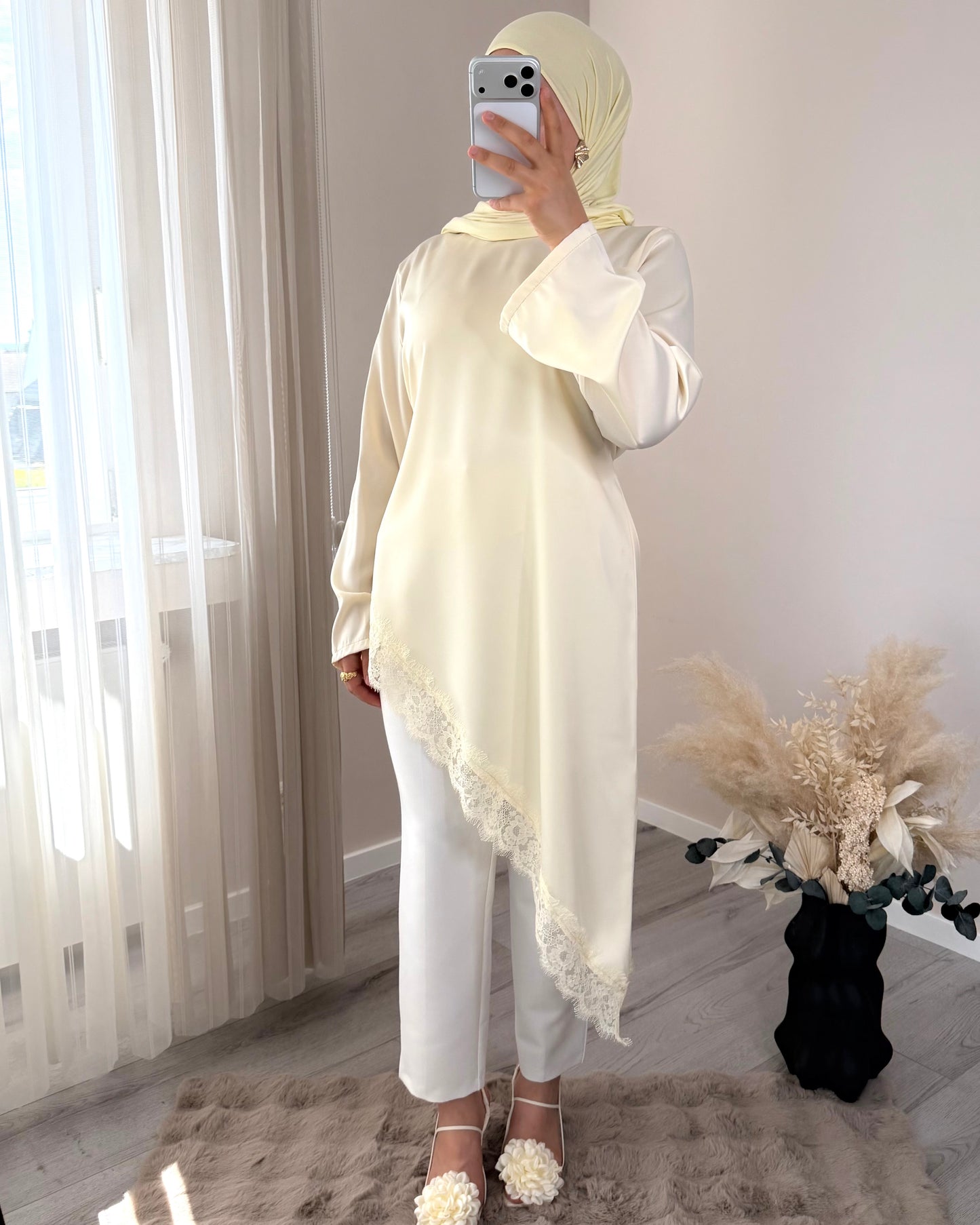 Satin Oberteil mit Spitze lang