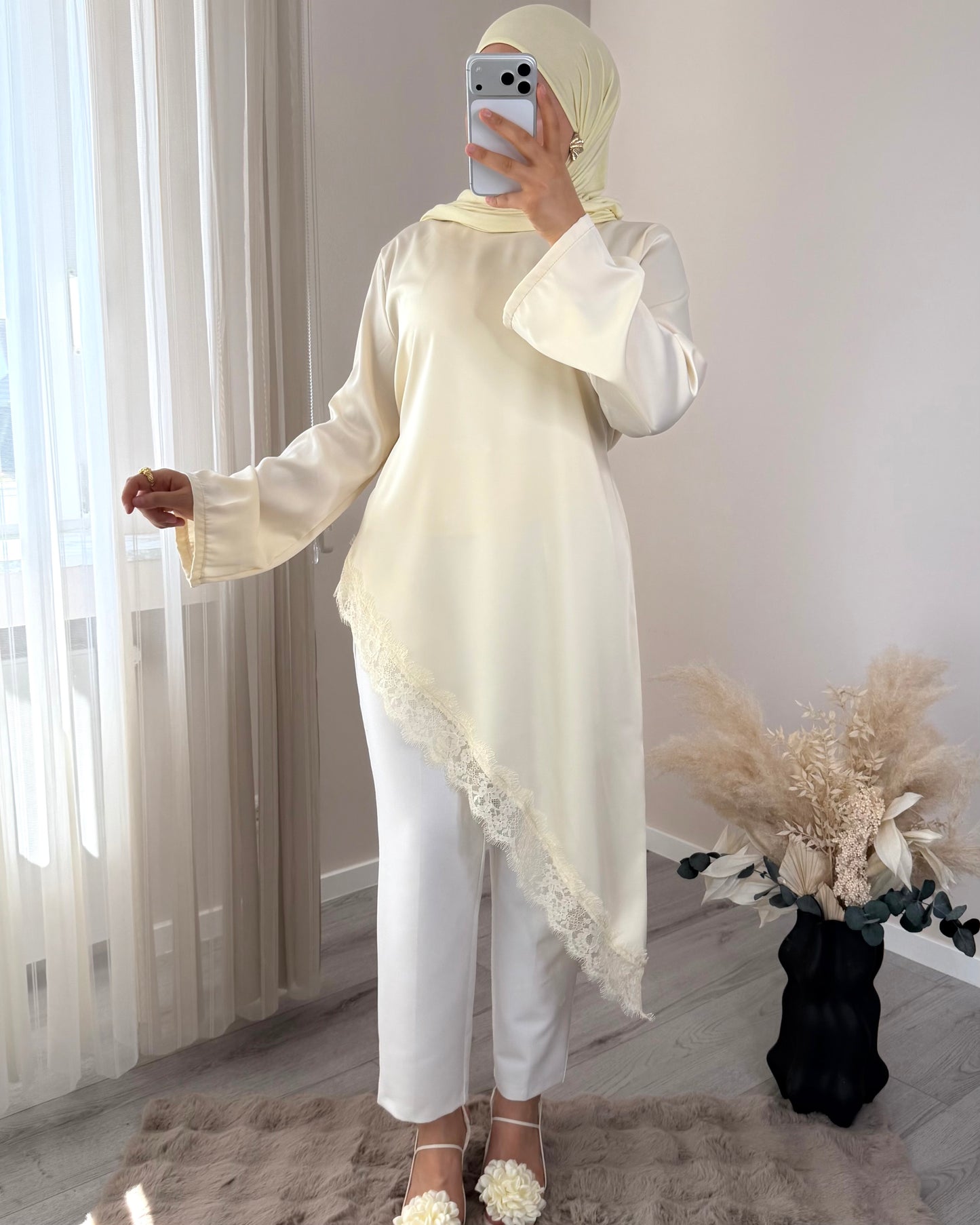 Satin Oberteil mit Spitze lang