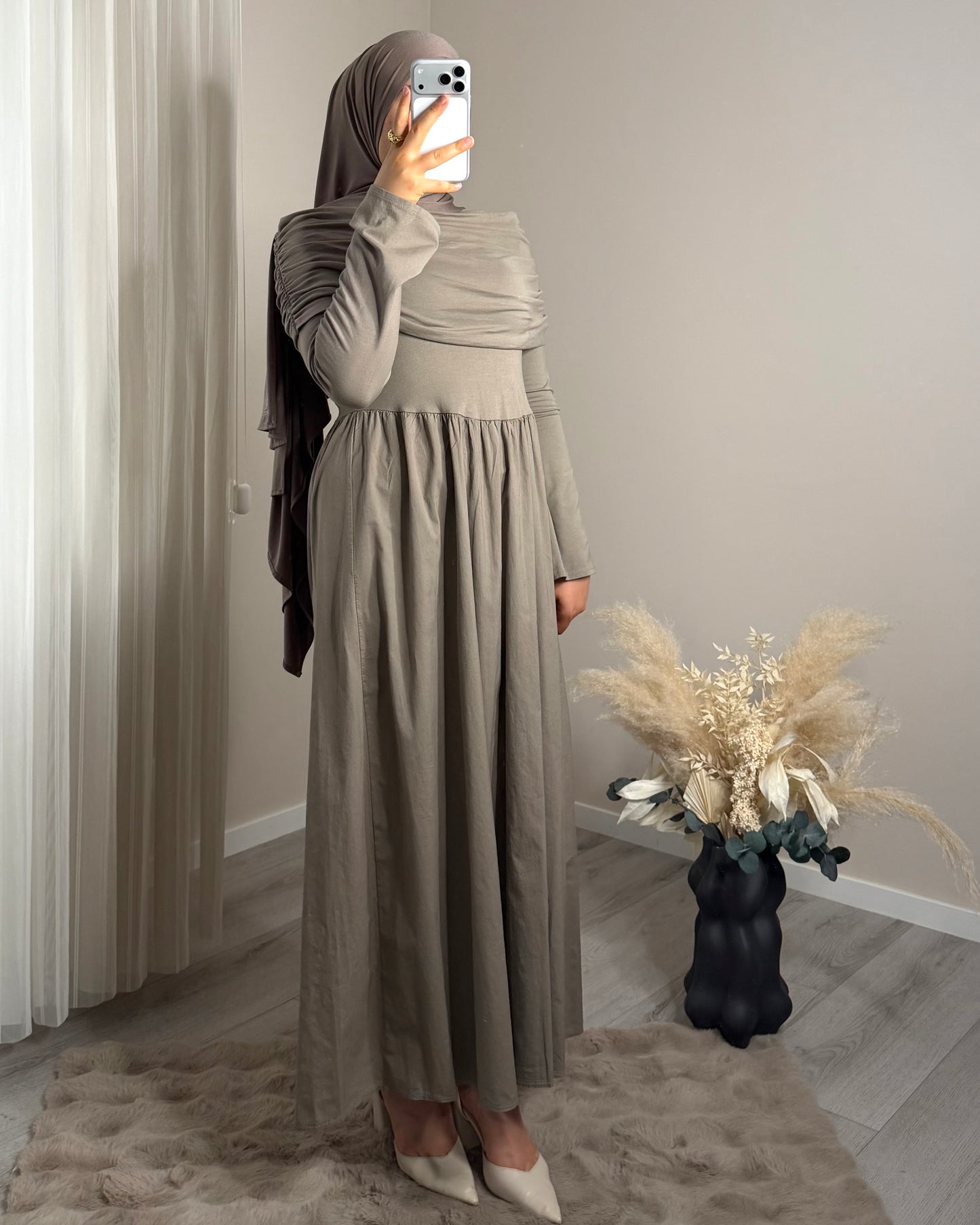 Alara Kleid
