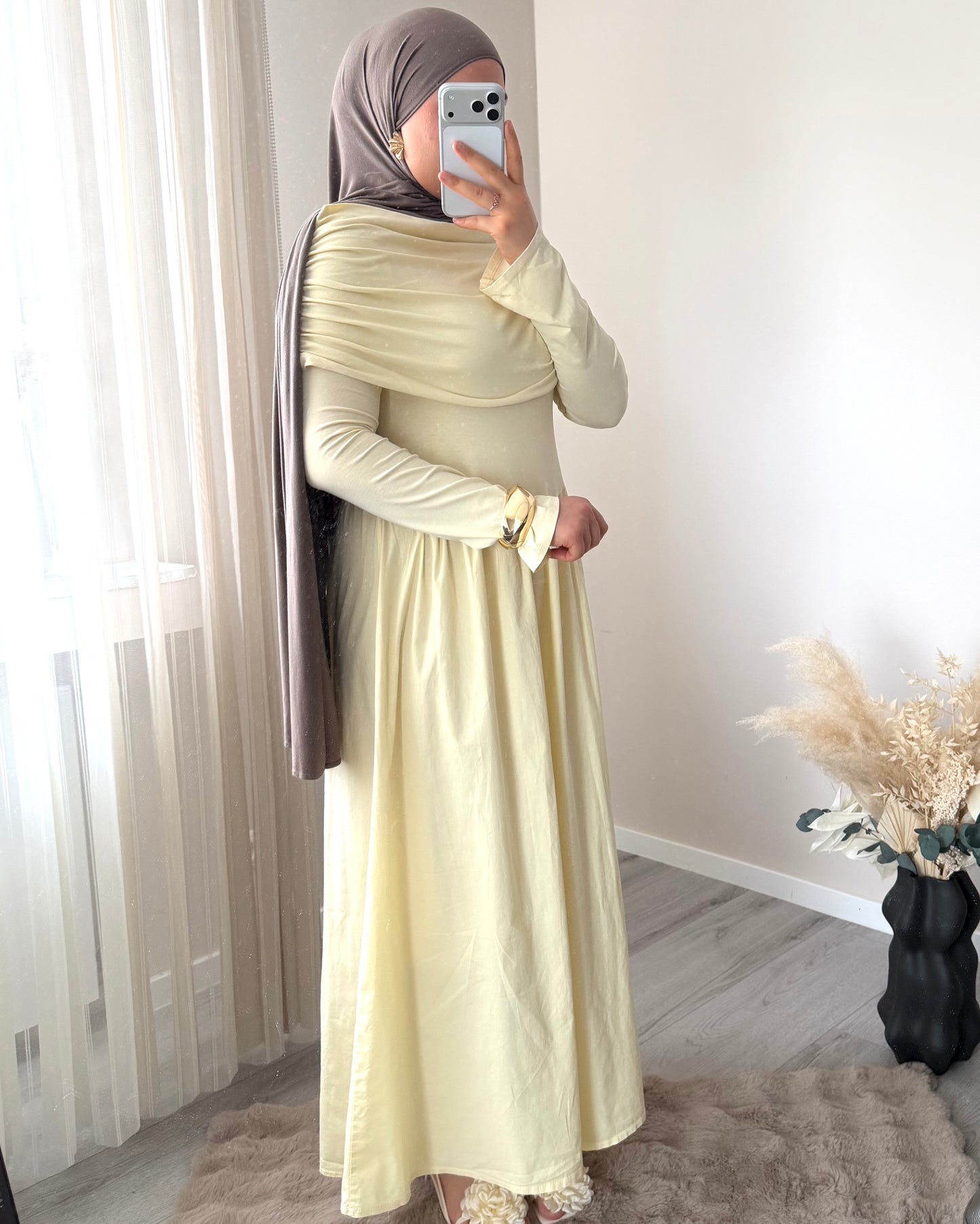 Alara Kleid